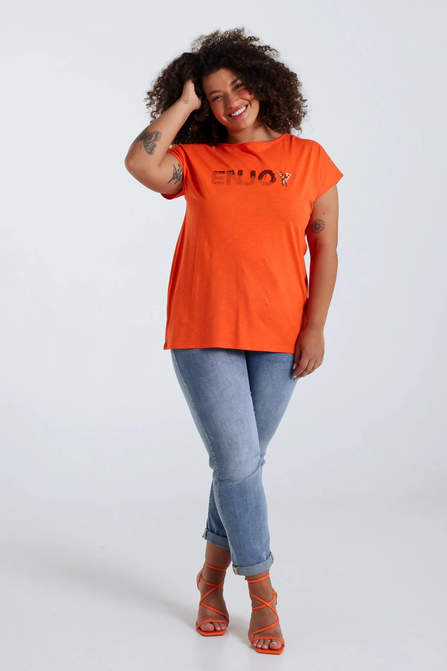 Effen T-shirt met borduring Enjoy en pailletten - Image 31