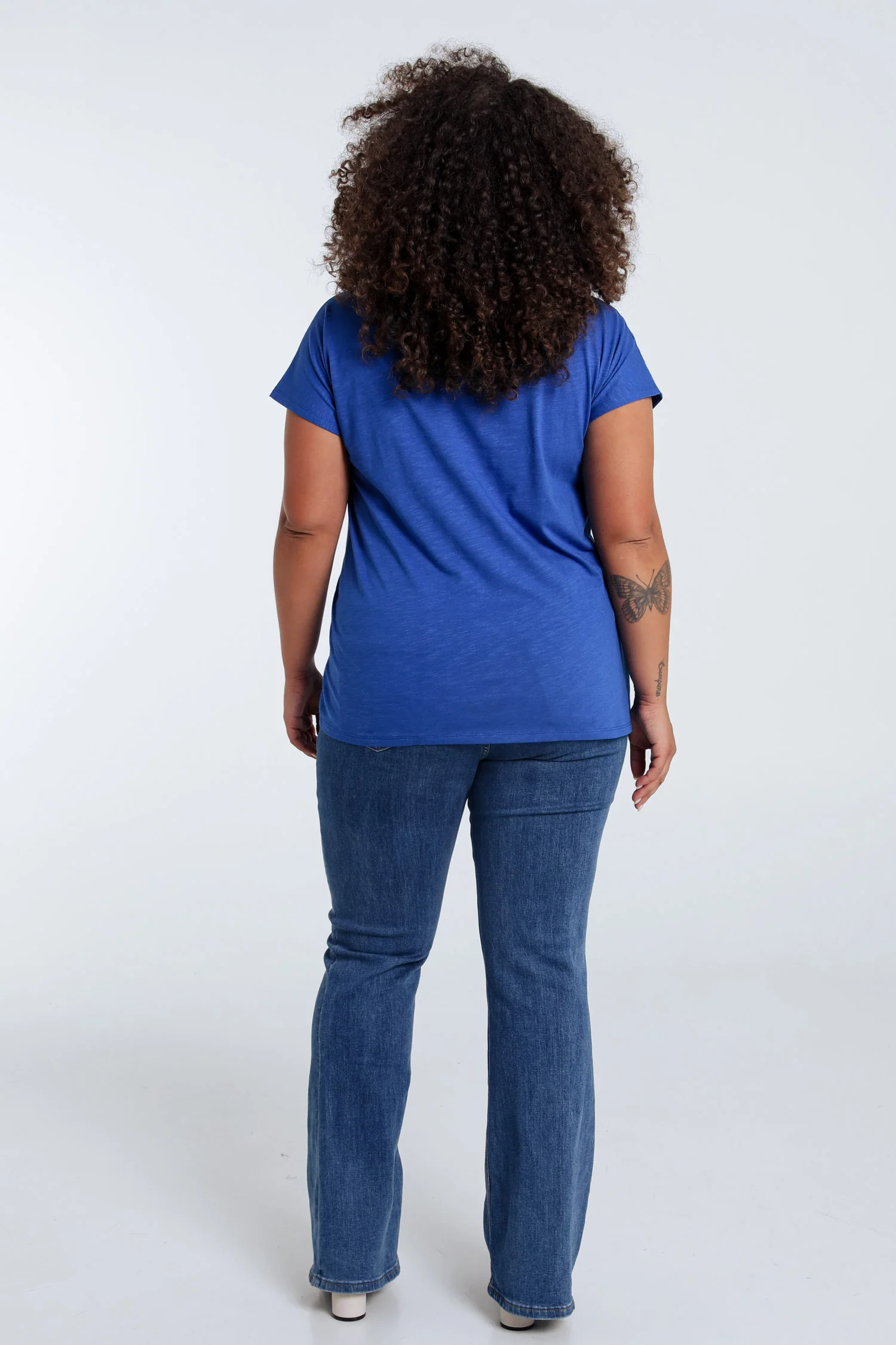 Effen T-shirt met borduring Enjoy en pailletten - Image 35