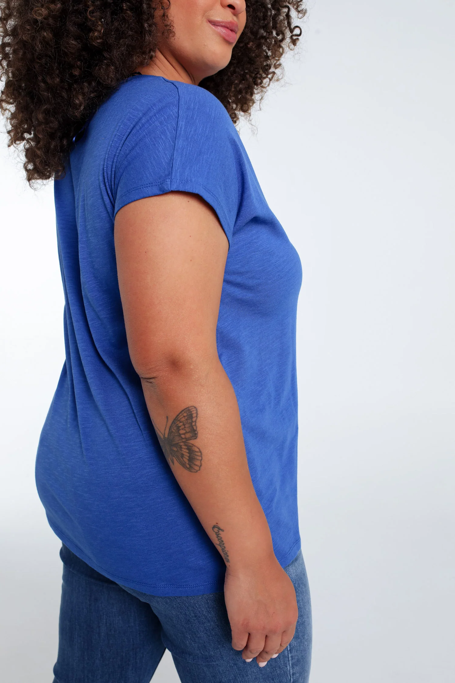 Effen T-shirt met borduring Enjoy en pailletten - Image 36